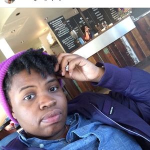 Meet your Posher, Renia